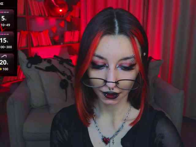 MistressMarcelline webcam