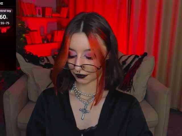 MistressMarcelline webcam