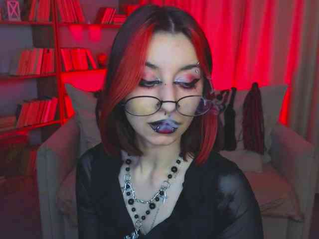 MistressMarcelline webcam