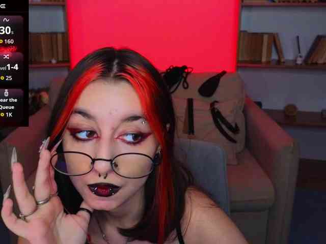 MistressMarcelline webcam