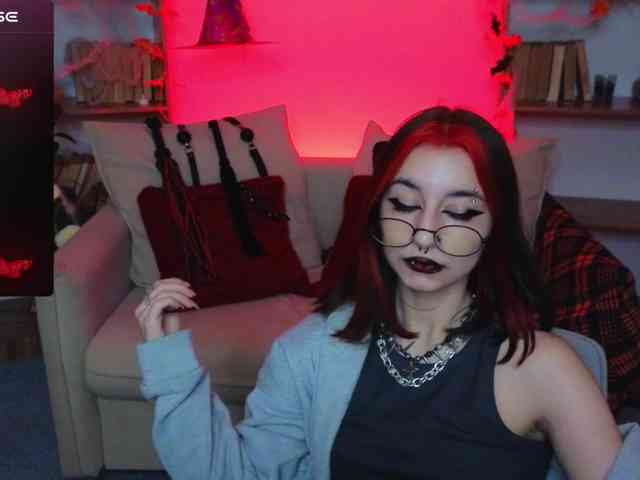 MistressMarcelline webcam