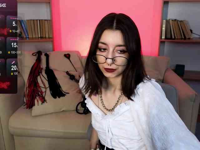 MistressMarcelline webcam