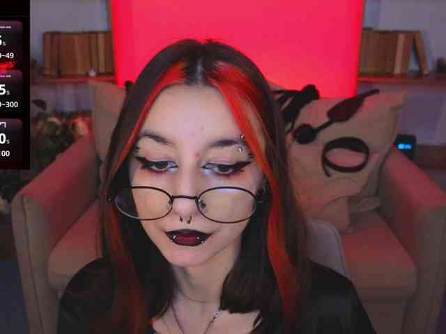 MistressMarcelline webcam