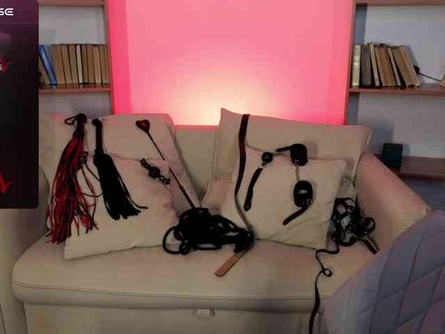 MistressMarcelline webcam