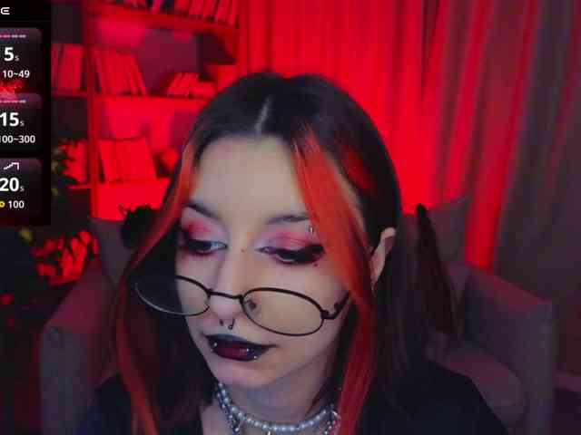 MistressMarcelline webcam