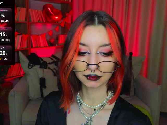 MistressMarcelline webcam