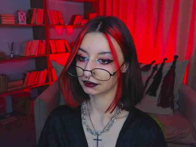 MistressMarcelline webcam