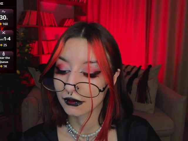 MistressMarcelline webcam