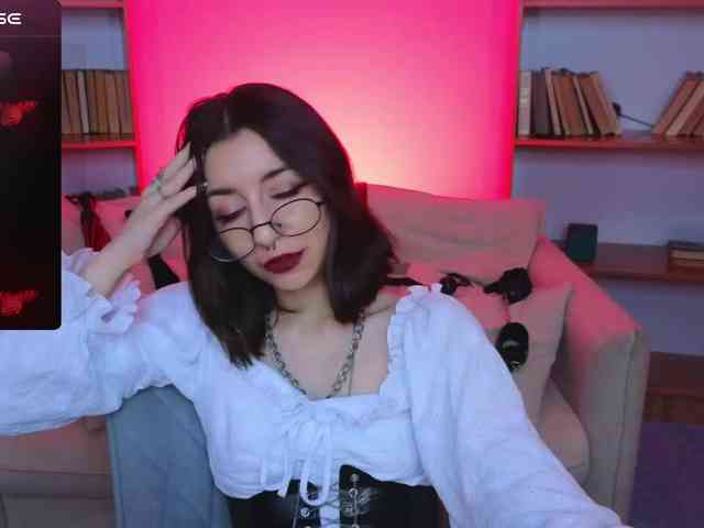 MistressMarcelline webcam