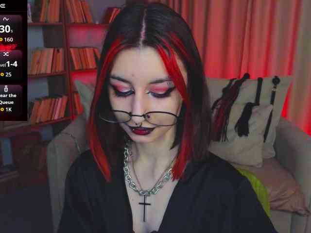 MistressMarcelline webcam