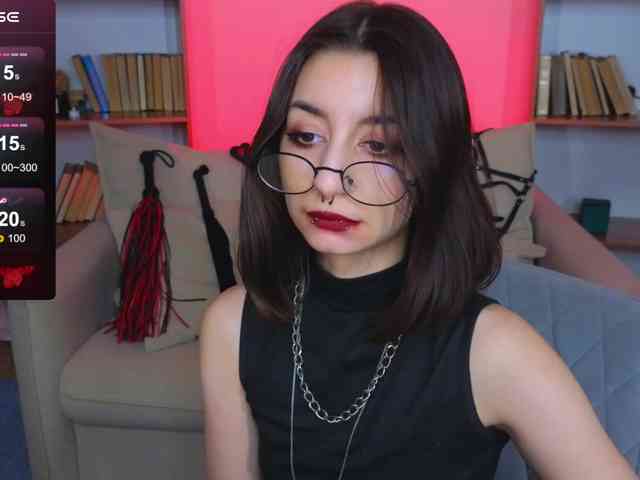 chat live MistressMarcelline