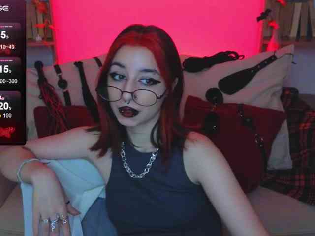 MistressMarcelline webcam