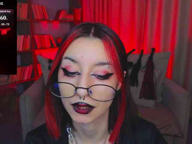 MistressMarcelline webcam