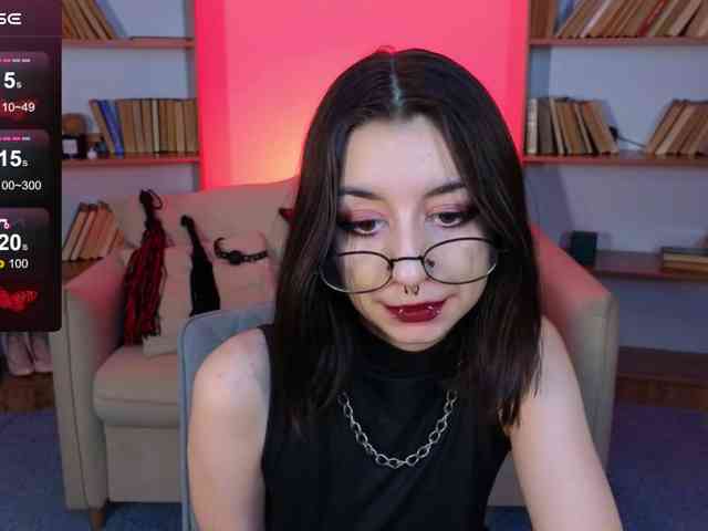 MistressMarcelline webcam