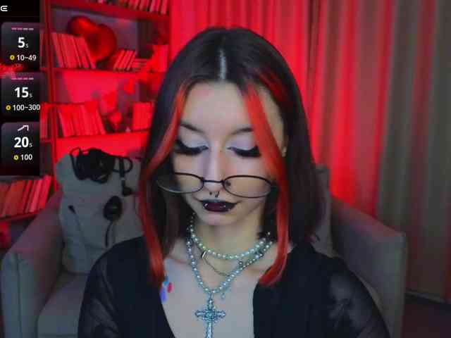 MistressMarcelline webcam