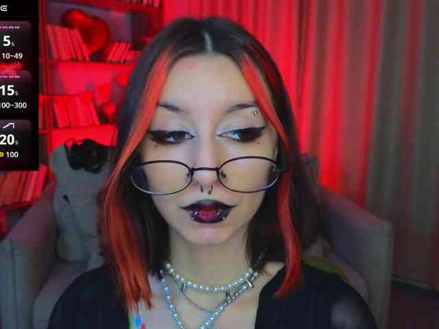 MistressMarcelline webcam