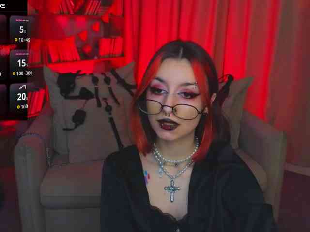 MistressMarcelline webcam