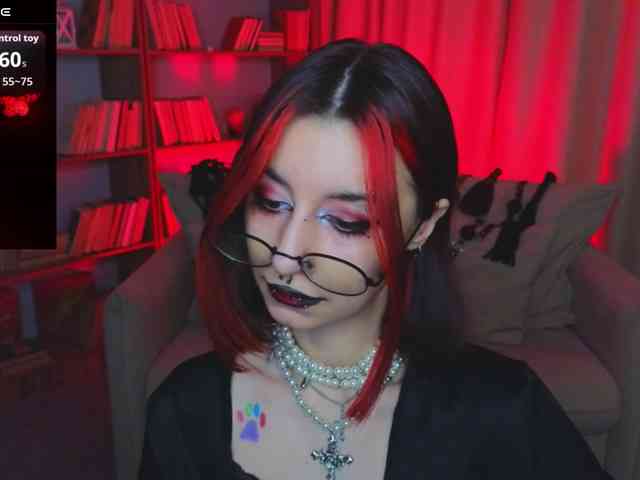 MistressMarcelline webcam