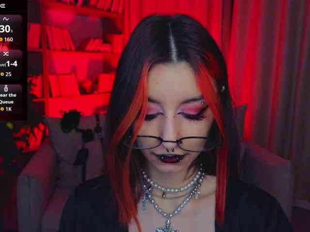 MistressMarcelline webcam