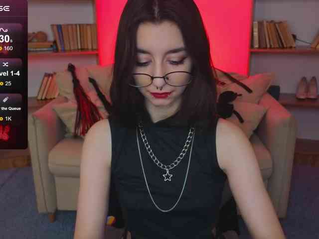 MistressMarcelline webcam