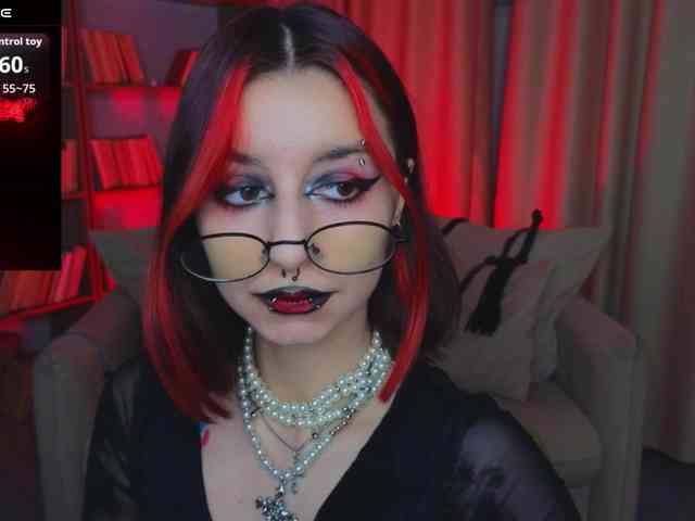 MistressMarcelline webcam