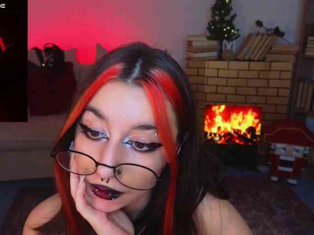 MistressMarcelline webcam