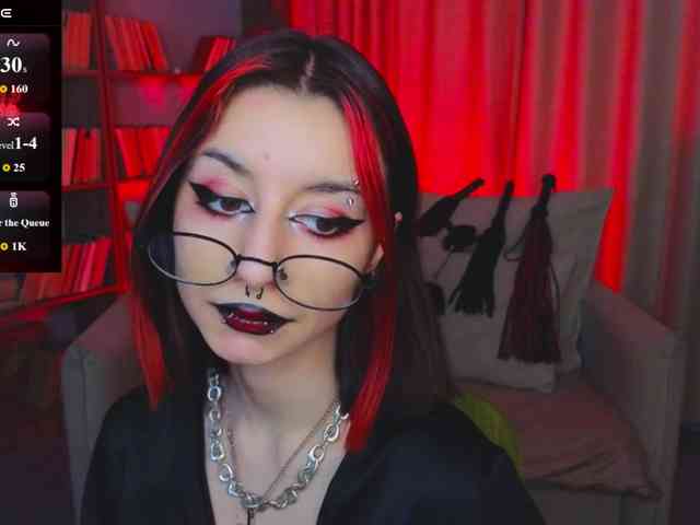 MistressMarcelline webcam