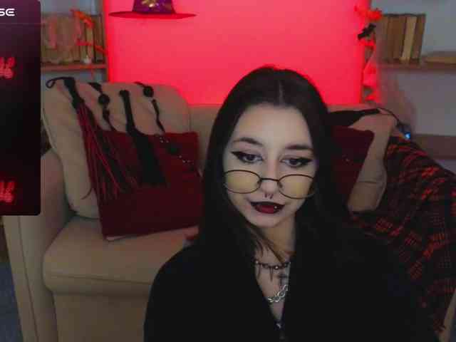 MistressMarcelline webcam