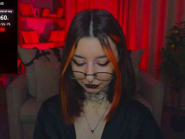 MistressMarcelline webcam