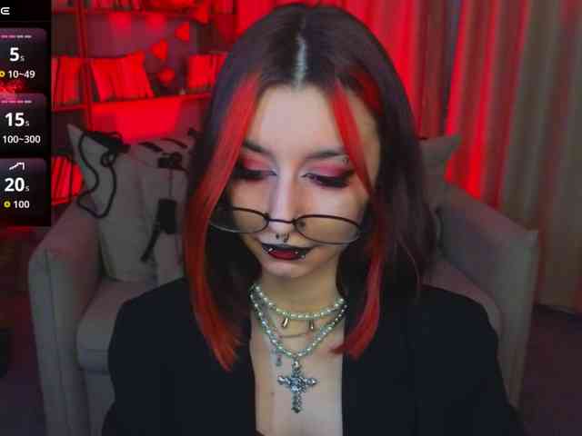 MistressMarcelline webcam