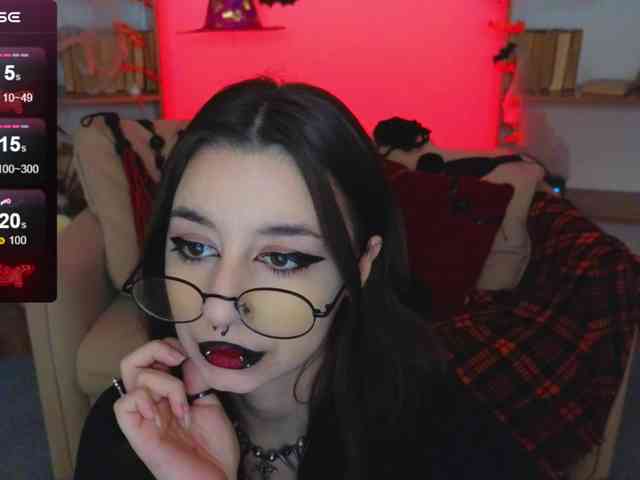 MistressMarcelline webcam