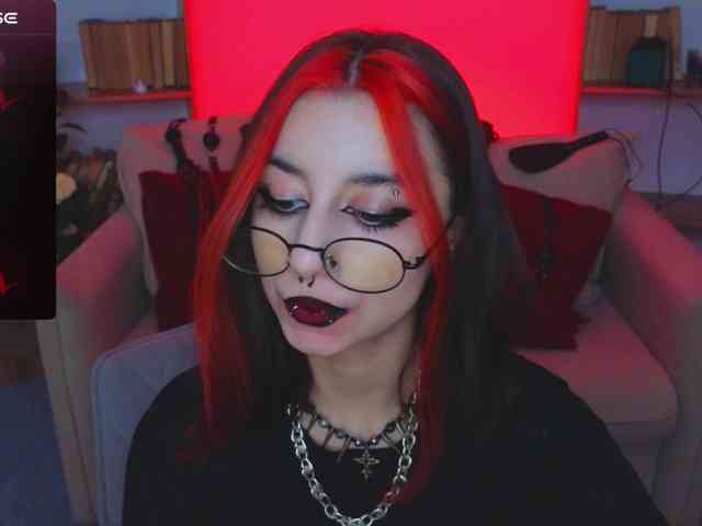 MistressMarcelline webcam