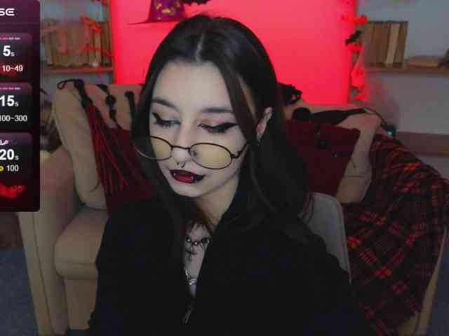 MistressMarcelline webcam