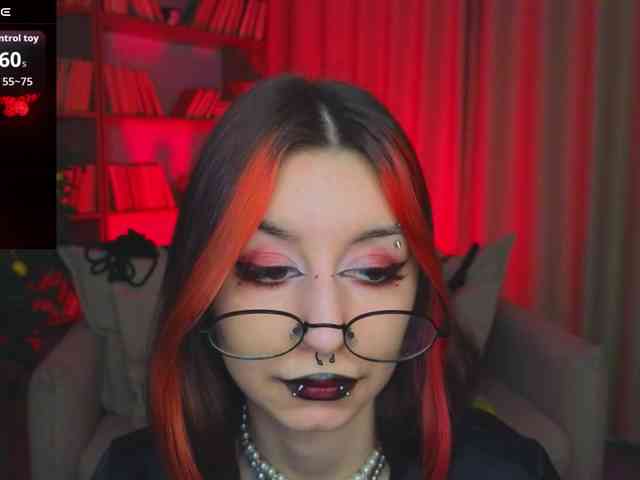 MistressMarcelline webcam