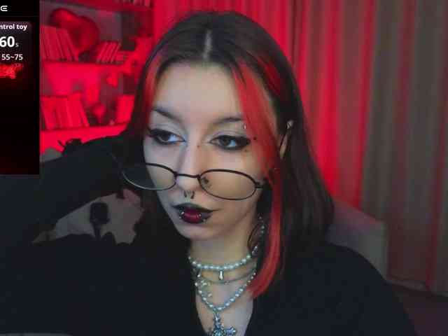 MistressMarcelline webcam