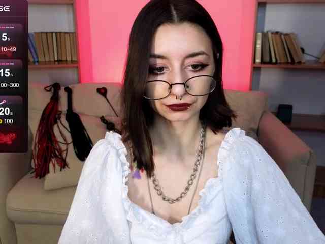 MistressMarcelline webcam