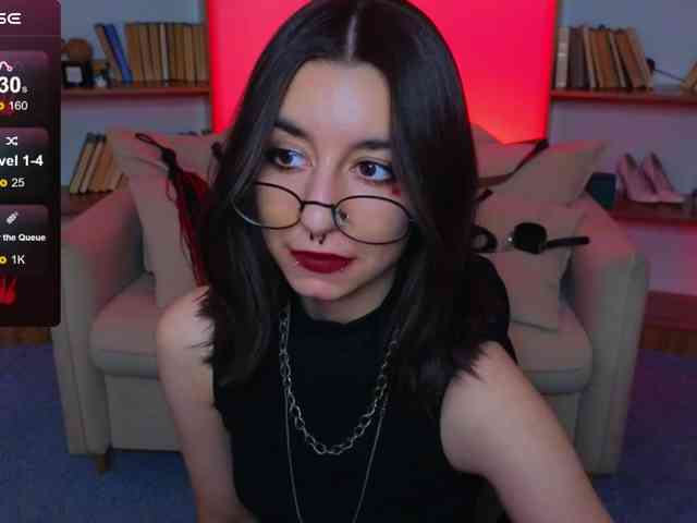 MistressMarcelline webcam