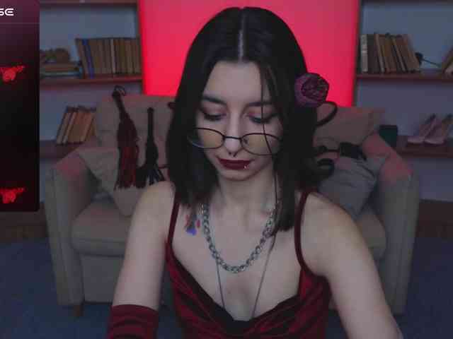 MistressMarcelline webcam