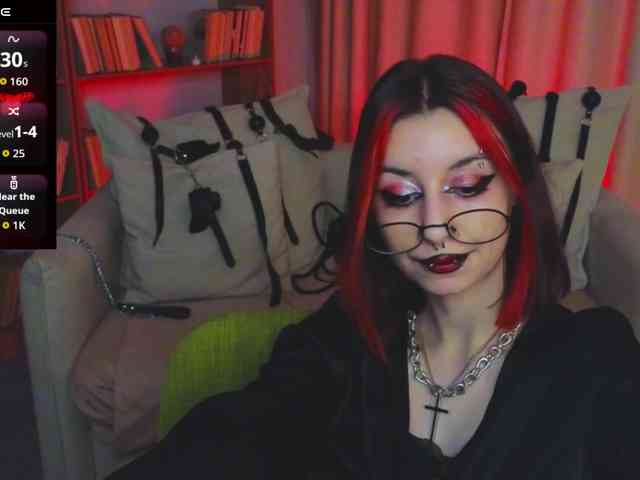 MistressMarcelline webcam