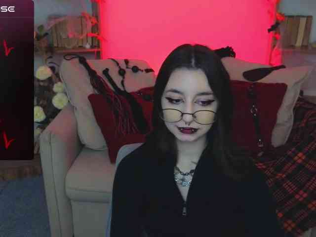 MistressMarcelline webcam