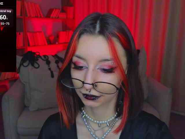 MistressMarcelline webcam