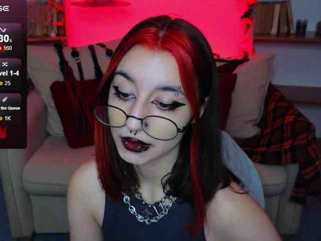 MistressMarcelline webcam