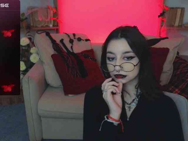 MistressMarcelline webcam