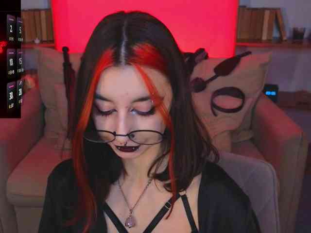 MistressMarcelline webcam