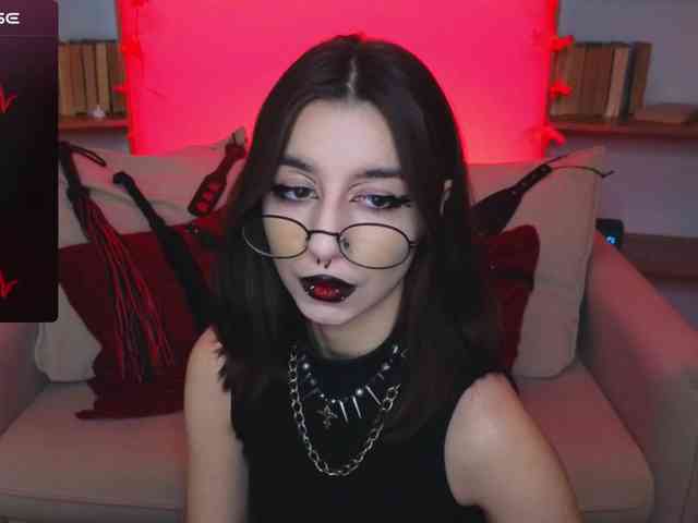MistressMarcelline's webcam live show