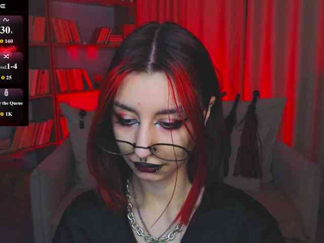 MistressMarcelline webcam