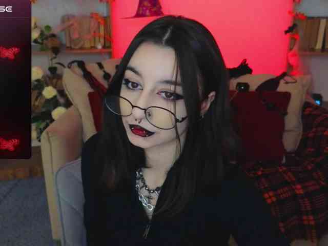MistressMarcelline webcam