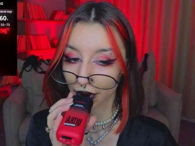 MistressMarcelline webcam