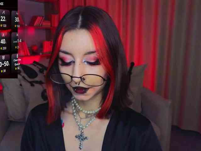 MistressMarcelline webcam