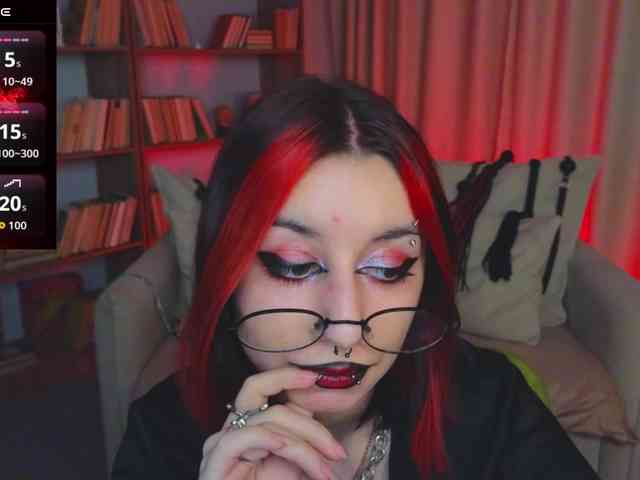 MistressMarcelline webcam